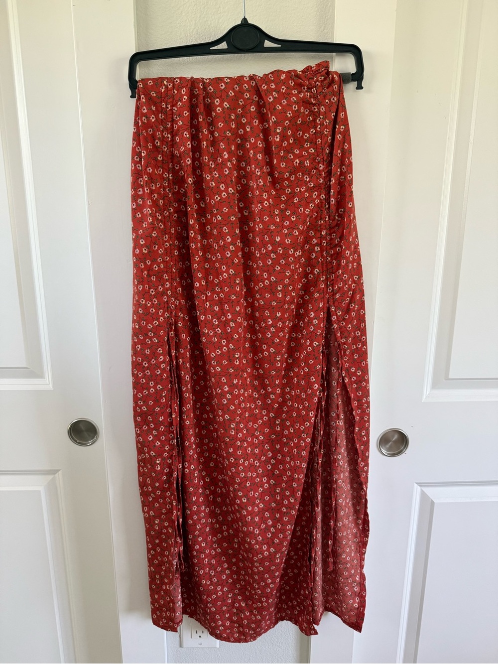 Lulu's Rust Floral Tiered Maxi Skirt